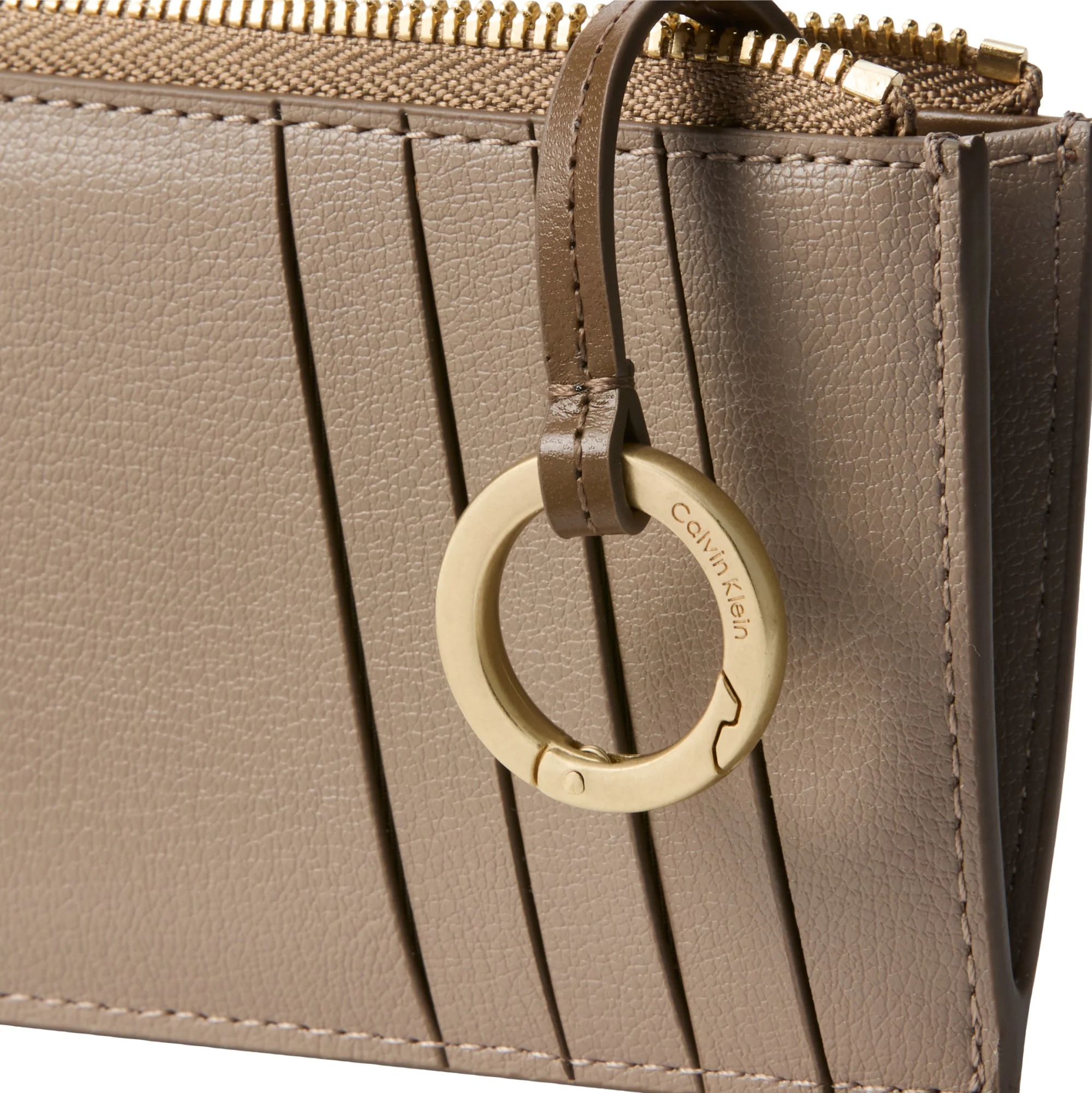Calvin Klein Emblem AOP Top Zip - Kreditkartenetui 4cc 13 cm (desert taupe aop) - Image 4