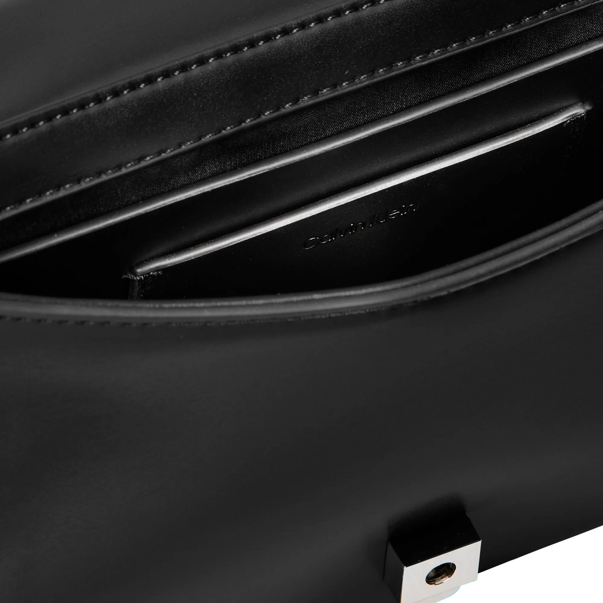 Calvin Klein Quilted Emblem - Umhängetasche 26 cm (black) - Image 3