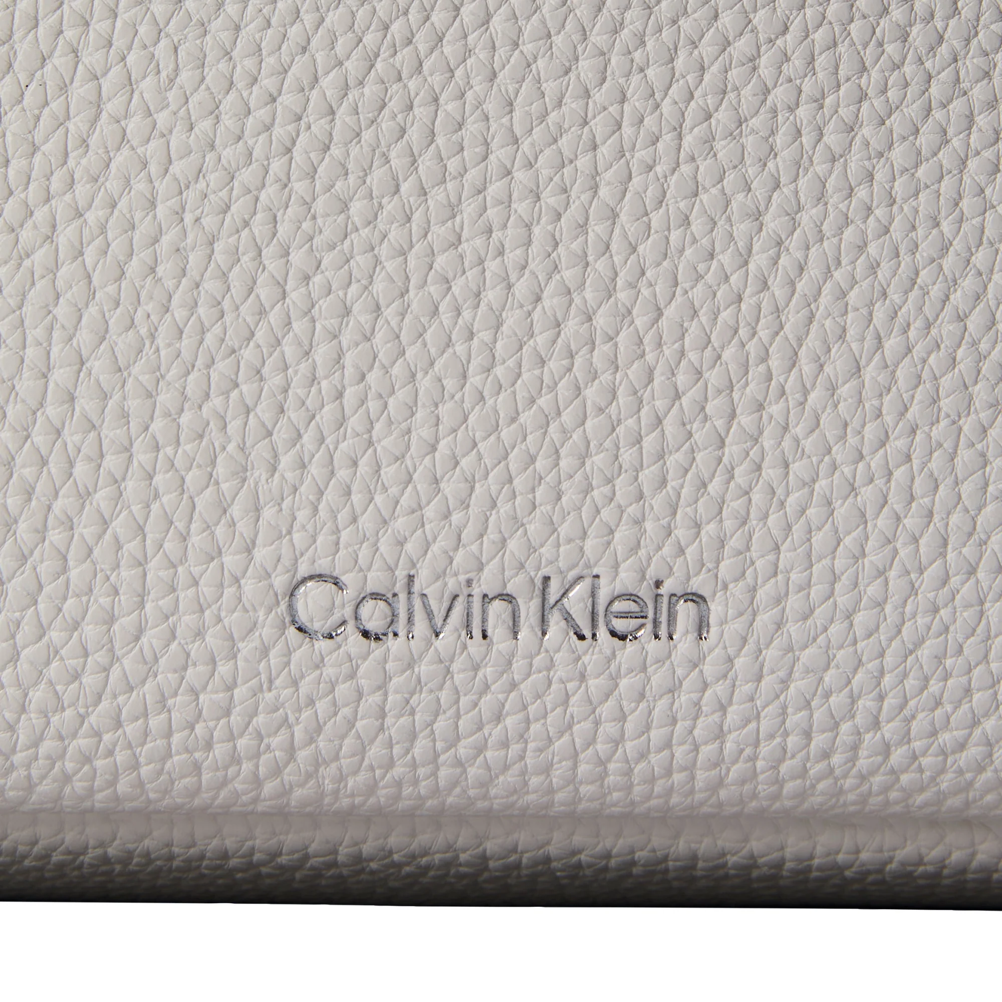 Calvin Klein Slouchy Pebble Medium - Schultertasche 64 cm (white alyssum) - Image 4