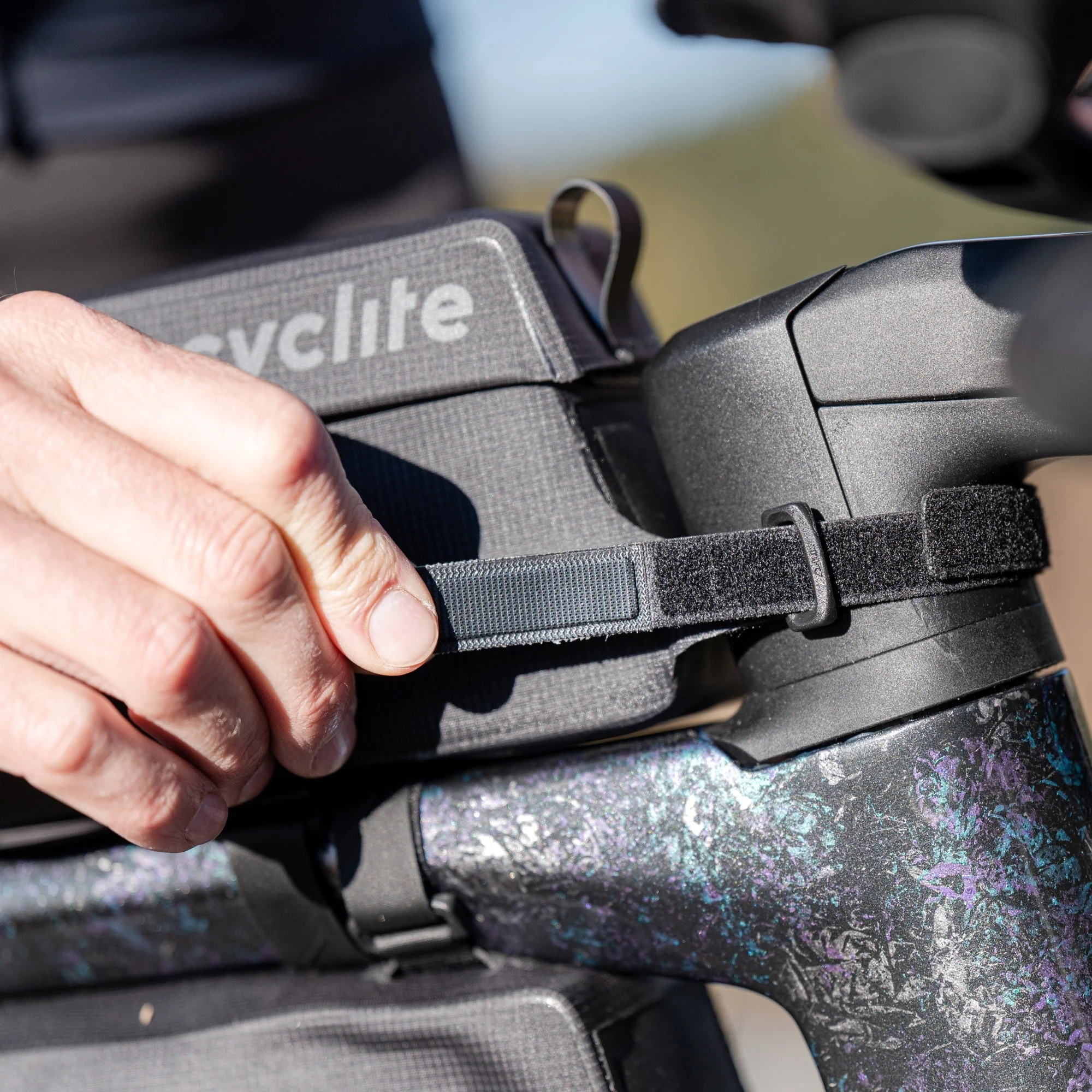 Cyclite Top Tube Bag / 03 - Rahmentasche (Bikepacking) 25 cm (black) - Image 7