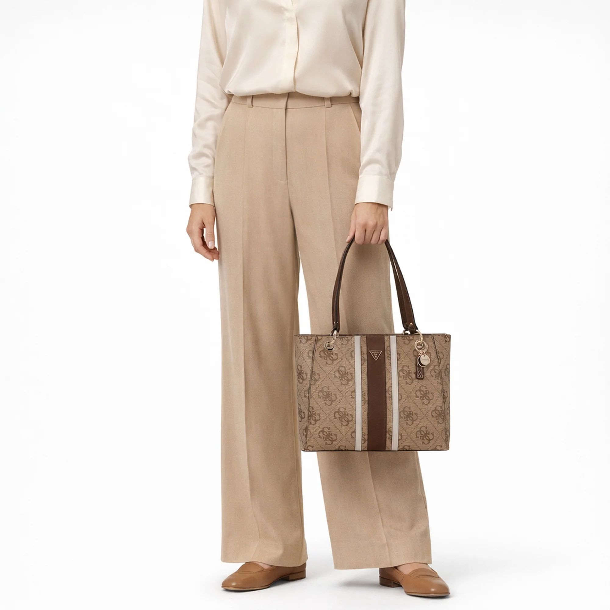 Guess Noelle ll Tote - Shopper 37 cm (latte logo/brown) - Image 7